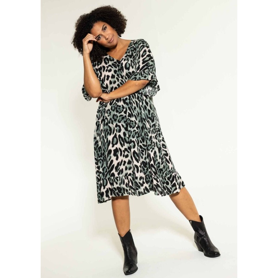 Overdele Studio | Stjette Dress Green Leo Print