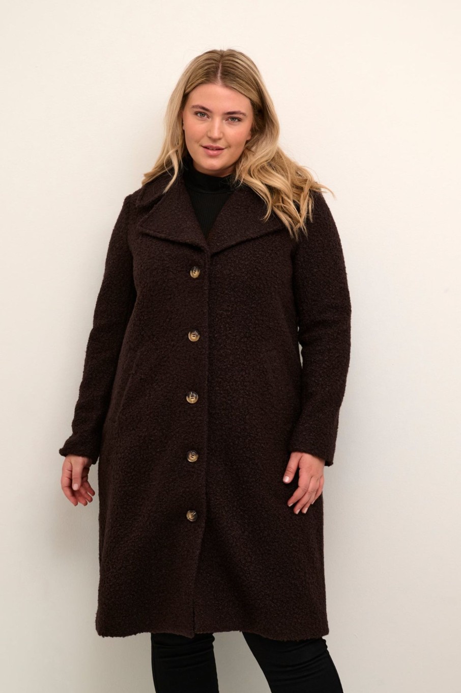 Andet Kaffe Curve | Kcanni Coat