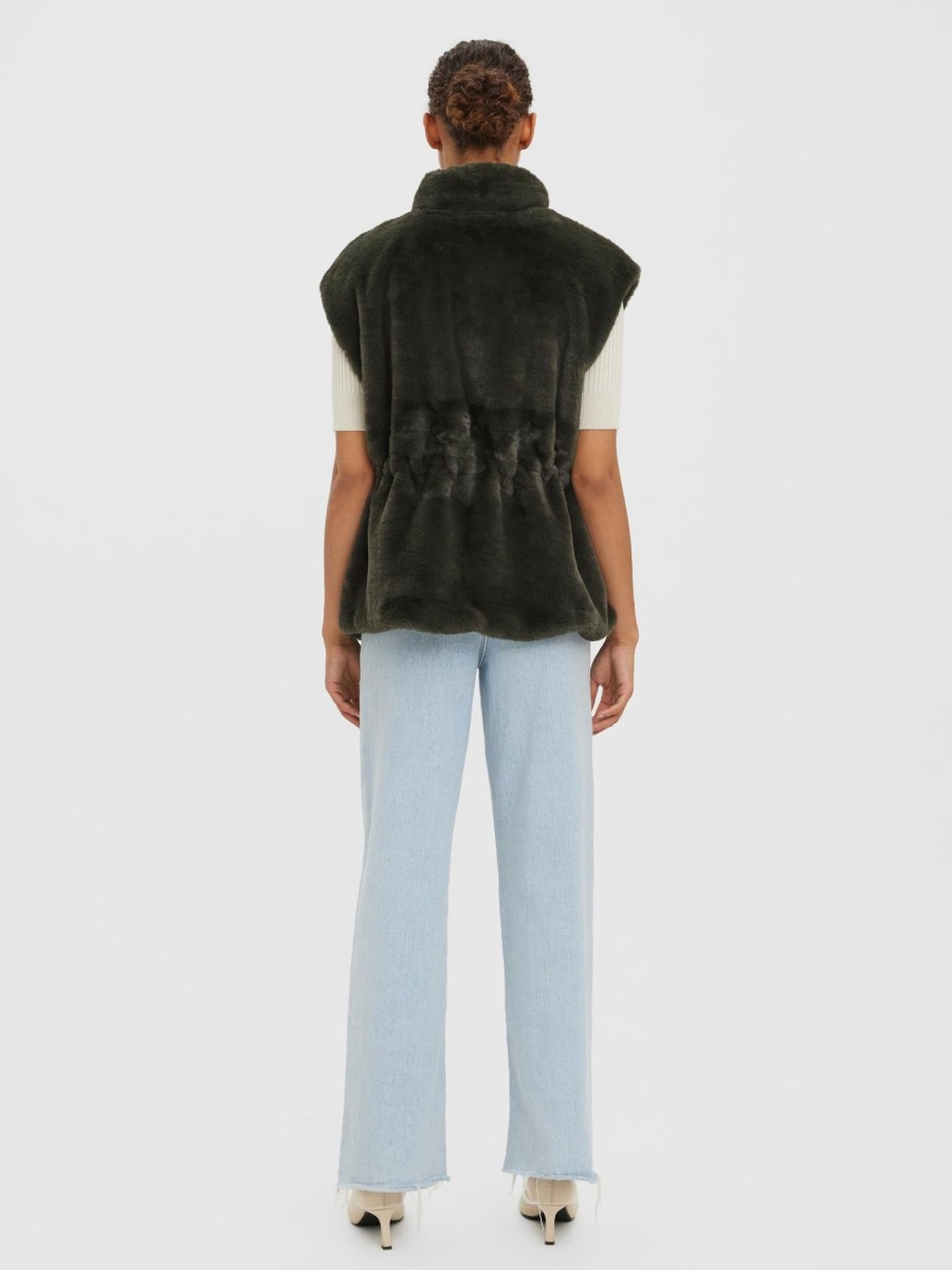 Andet Vero Moda Curve | Vmsuipoppy Faux Fur Waistcoat