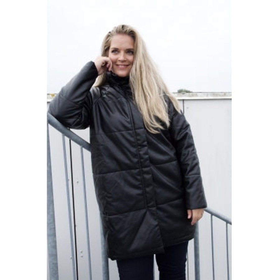 Andet Zoey | Zotiffany Jacket