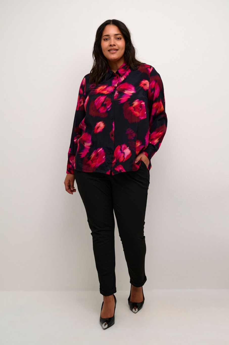 Overdele Kaffe Curve | Kclouise Shirt 104991 Sun-Dried Flower Print